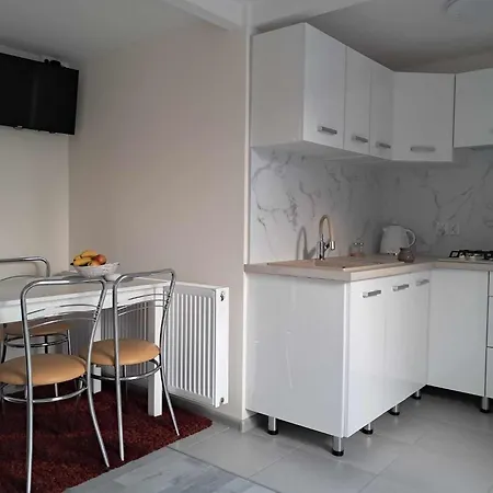 Sloneczny Semesterbostad Zelistrzewo